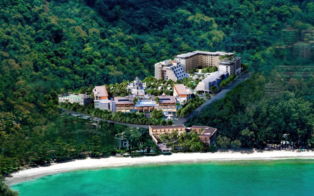 Вид на резиденции The Residences at InterContinental Phuket Resort на острове Пхукет, Таиланд